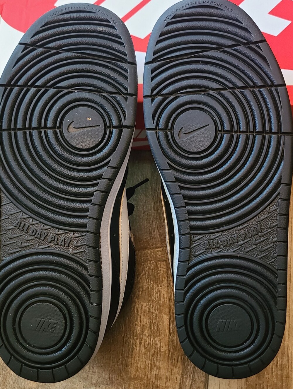 Nike Men’s Black & White High-Top Sneakers - Picture 6 of 7